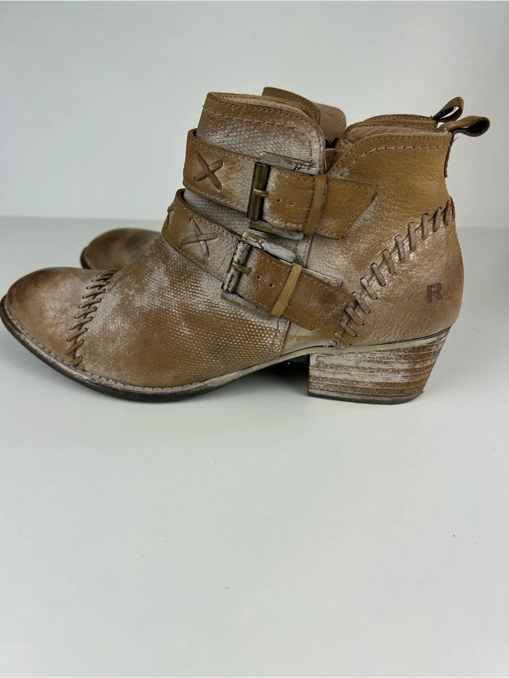ROAN BY BED STU DUNE HEELED LEATHER ANKLE BOOTIE DISTRESSED TAN SIZE 9